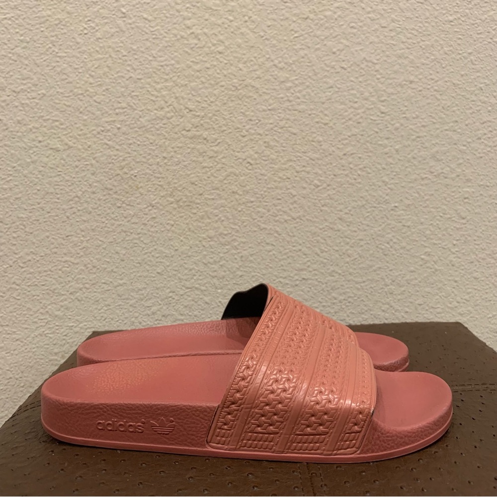 ADIDAS ADILETTE Ash Pink Made in Italy Size: 9